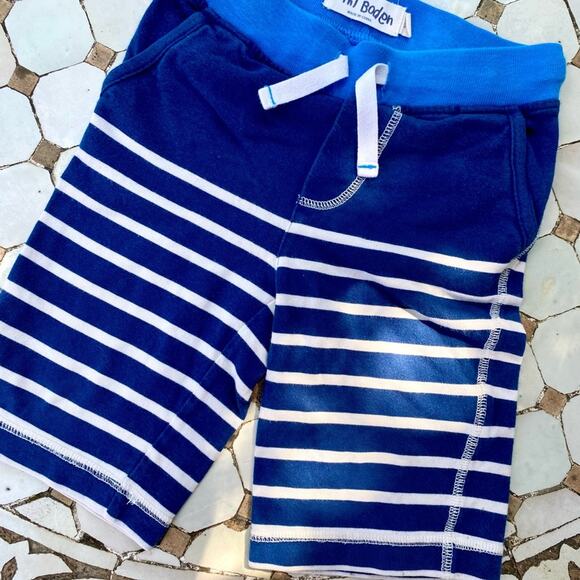 Mini Boden Vibrant Blue Shorts - Picture 1 of 2